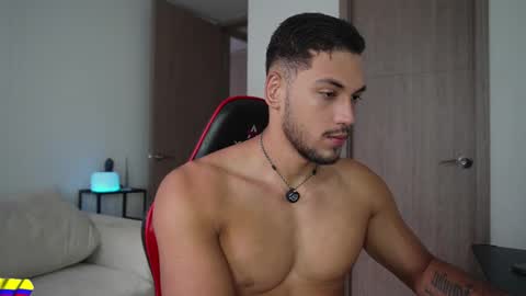 Snapshot of andy_weld chatting on 03-17-26, 12:30 my onlyfans online show from 03-17-26, 12:30