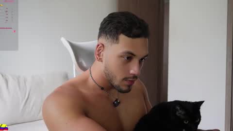 Snapshot of andy_weld chatting on 03-23-26, 07:51 my onlyfans online show from 03-23-26, 07:51