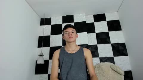 andyfame11 online show from 11-04-25, 07:02