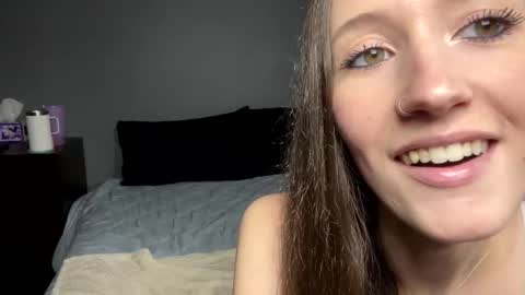 Snapshot of andyhayes69 chatting on 12-17-24, 01:18 andyhayes69 online show from 12-17-24, 01:18