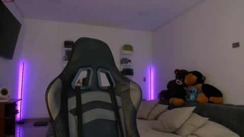      online show from 03-13-26, 02:40