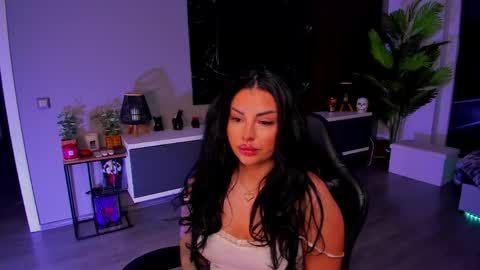 Anne online show from 04-21-26, 05:28