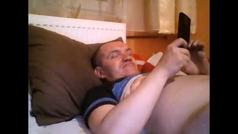 Angel online show from 04-18-26, 09:48