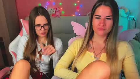 Ivanna and Jessica online show from 06-10-26, 03:07