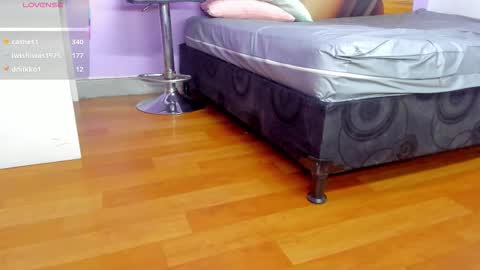  Angel  online show from 09-26-25, 06:23