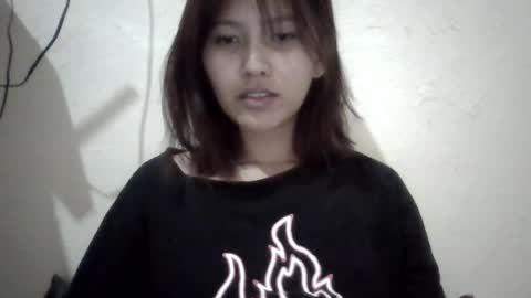 Snapshot of angel_baby143 chatting on 07-26-26, 02:57 Muxhiee online show from 07-26-26, 02:57