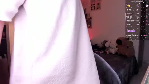 Angel   help me with 100 thumbs up online show from 02-19-26, 08:38