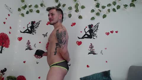 Angel Curl online show from 02-17-25, 01:42