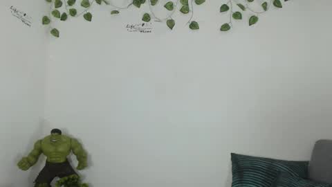 Angel Curl online show from 11-21-25, 09:35