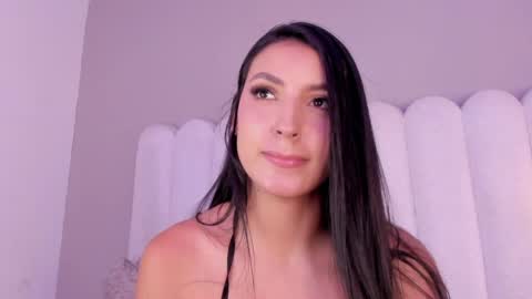 Snapshot of angel_demie chatting on 06-08-26, 01:28 Demi online show from 06-08-26, 01:28