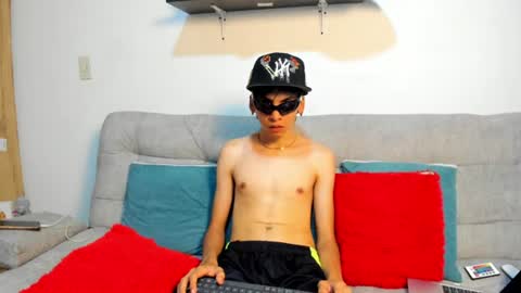 angel_dustt1 online show from 06-24-26, 07:35