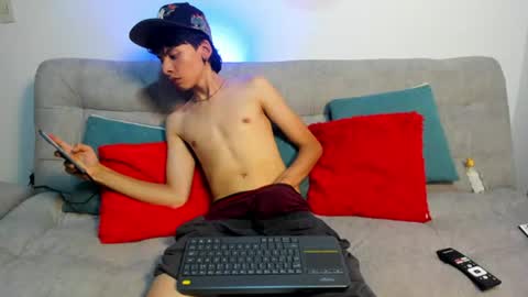 angel_dustt1 online show from 06-30-26, 09:49