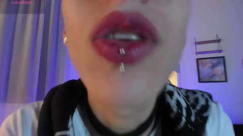 Angel online show from 10-17-25, 04:15