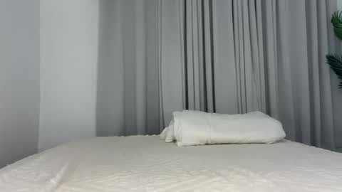 angel_petite07 online show from 08-02-26, 12:20