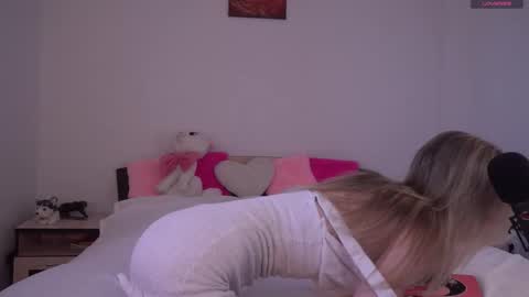 Snapshot of angel_quincy chatting on 02-19-26, 09:49 angel_quincy online show from 02-19-26, 09:49