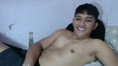 angel_rafael online show from 12-19-25, 04:08