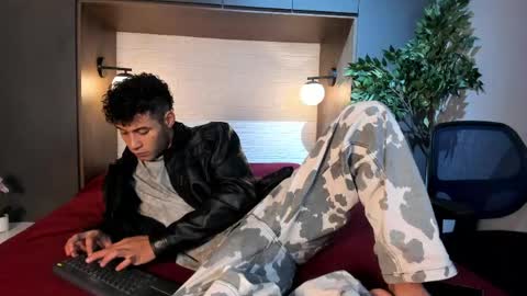 Angel  online show from 05-03-26, 11:38