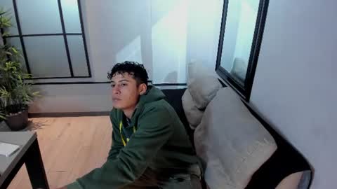 Angel  online show from 07-25-26, 11:52