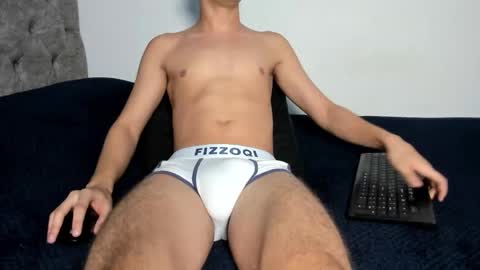 Angel online show from 09-25-25, 07:34