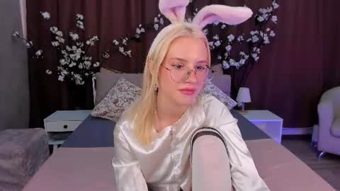 Angelica online show from 06-12-26, 01:54