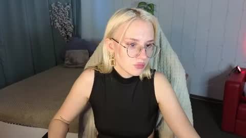 Angelica online show from 06-25-26, 02:11