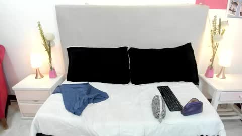 angel_velvet_ online show from 10-13-25, 12:38