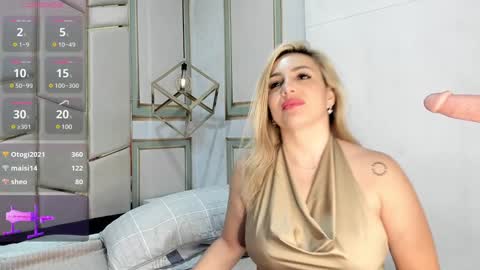 Snapshot of angel_vibes_ chatting on 01-23-25, 01:51 Angel online show from 01-23-25, 01:51