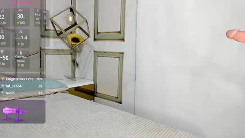 Snapshot of angel_vibes_ chatting on 02-09-25, 01:14 Angel online show from 02-09-25, 01:14