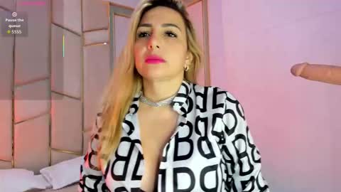 Snapshot of angel_vibes_ chatting on 01-12-26, 06:13 Angel online show from 01-12-26, 06:13