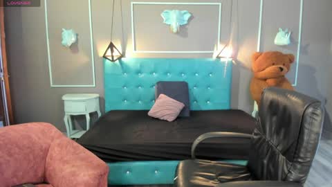 Snapshot of angel_white25 chatting on 04-07-26, 11:21 Angel online show from 04-07-26, 11:21