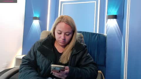 Snapshot of angel_white25 chatting on 04-22-26, 11:12 Angel online show from 04-22-26, 11:12