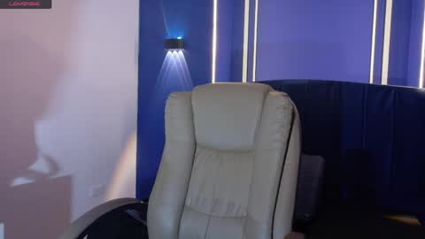 Snapshot of angel_white25 chatting on 04-30-26, 11:49 Angel online show from 04-30-26, 11:49