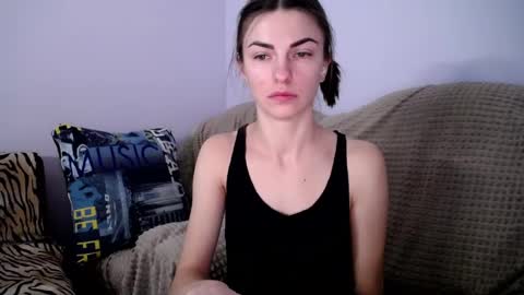 Zoe online show from 01-02-25, 01:40