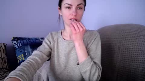 Zoe online show from 03-04-26, 10:54