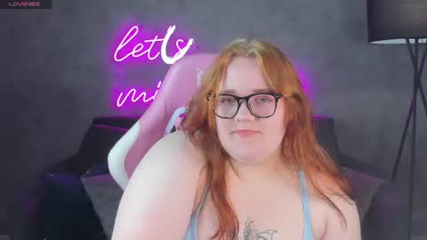 Angela online show from 07-18-26, 08:51