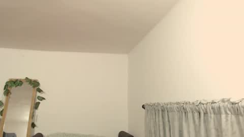angela online show from 07-23-26, 11:24