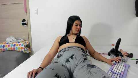 Angela online show from 01-07-25, 03:02