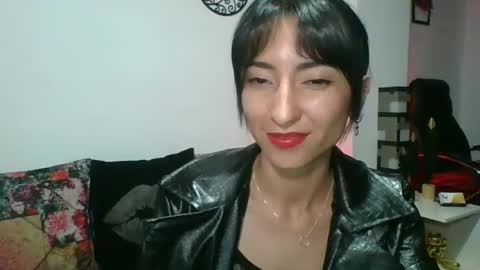  Angela  online show from 01-30-25, 03:44