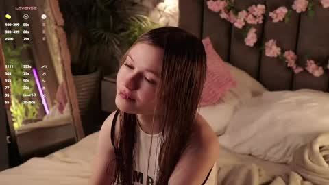 Mary online show from 05-24-26, 01:05