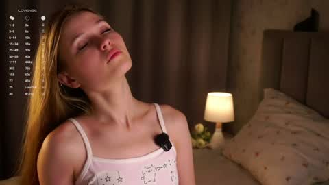Mary online show from 07-23-26, 01:19
