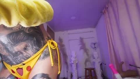 Snapshot of angelacianuro_ chatting on 06-08-26, 02:12 angelacianuro_ online show from 06-08-26, 02:12
