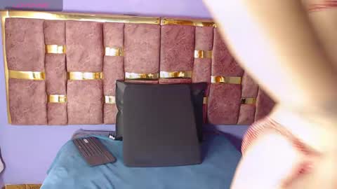 angelacute19 online show from 03-01-25, 03:43