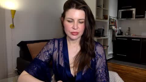 Snapshot of angeladarkk chatting on 01-22-25, 08:49 Angela online show from 01-22-25, 08:49