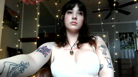 Snapshot of angelalice555 chatting on 06-21-26, 11:29 angelalice555 online show from 06-21-26, 11:29