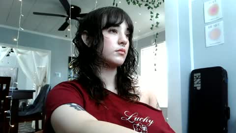 Snapshot of angelalice555 chatting on 06-24-26, 06:18 angelalice555 online show from 06-24-26, 06:18