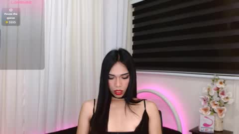 SENORITA online show from 10-27-25, 05:28