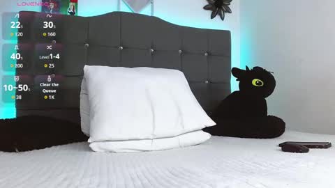 Snapshot of angelbacker chatting on 09-16-25, 12:55 Angel online show from 09-16-25, 12:55