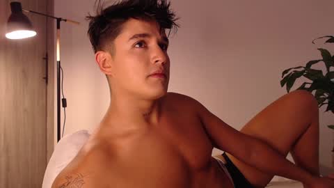 Snapshot of angelcossio chatting on 12-26-24, 08:32 Angel online show from 12-26-24, 08:32