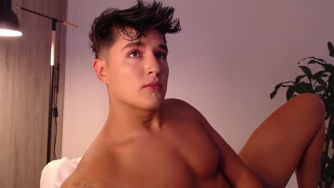 Snapshot of angelcossio chatting on 01-16-25, 07:52 Angel online show from 01-16-25, 07:52