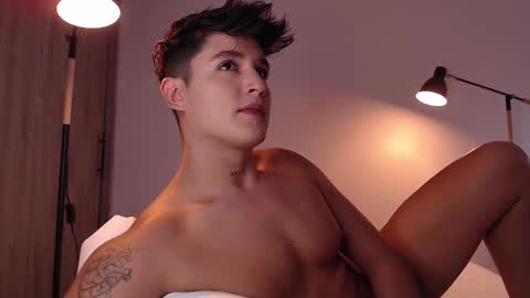 Snapshot of angelcossio chatting on 02-16-25, 08:44 Angel online show from 02-16-25, 08:44